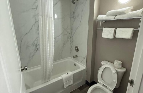 Enfield Hotel | Motel 6 Enfield, CT - Hartford