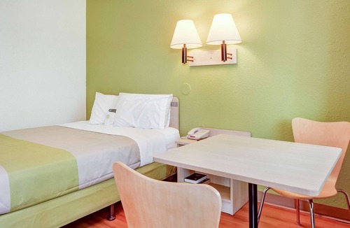Eugene Hotel | Motel 6 Eugene, OR - South Springfield