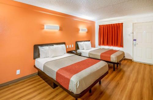 Euless Hotel | Motel 6-Euless, TX - DFW West