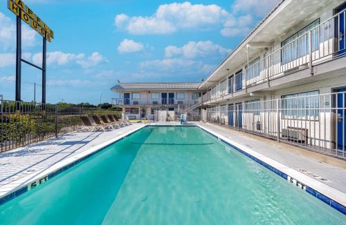 Fort Worth Hotel | Motel 6 Fort Worth, TX East