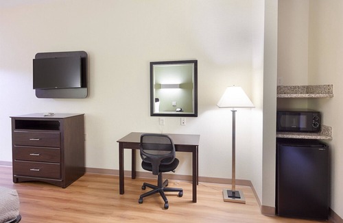Fossil Creek Hotel | Motel 6 Fort Worth, TX