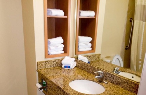 Fort Worth Hotel | Motel 6 Fort Worth, TX - Lake Worth