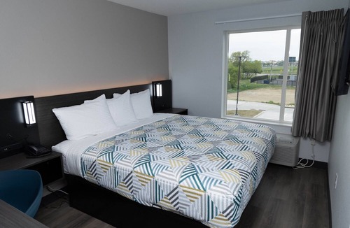 Fort Worth Hotel | Motel 6 Fort Worth, TX - Lake Worth