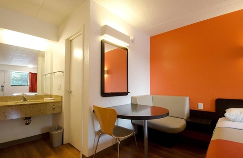 Gaithersburg Hotel | Motel 6 Gaithersburg, DC - Washington