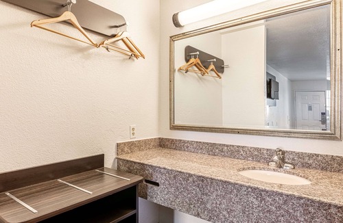 Georgetown Hotel | Motel 6 Georgetown, TX