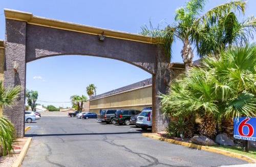 Glendale Hotel | Motel 6 Glendale Phoenix