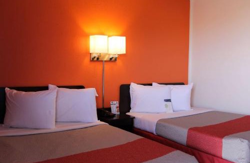 Goodland Hotel | Motel 6-Goodland, KS