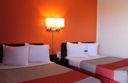 Goodland Hotel | Motel 6 Goodland, KS