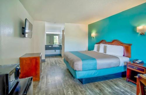 Grand Rivers Hotel | Motel 6-Grand Rivers, KY