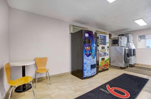Grants Hotel | Motel 6-Grants, NM