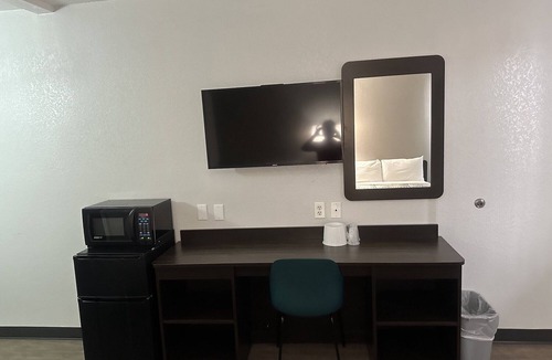 Grants Hotel | Motel 6 Grants, NM