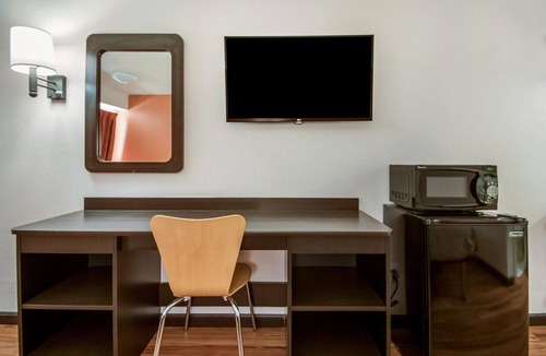 Grove City Hotel | Motel 6 Grove City, OH