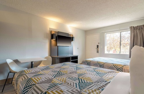 Hayward Hotel | Motel 6 Hayward, CA – Silicon Valley Gateway