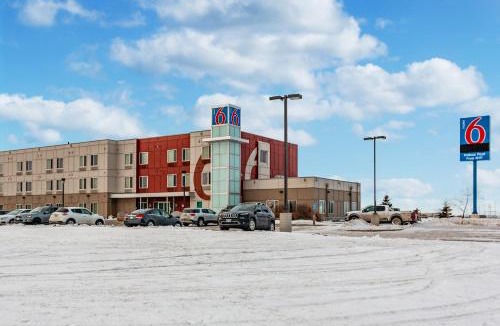 Headingley Hotel | Motel 6-Headingley, MB - Winnipeg West