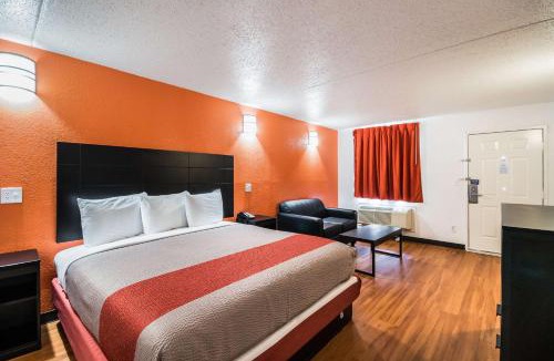 Brookhollow Hotel | Motel 6-Houston, TX - Brookhollow