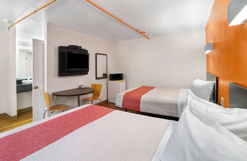 Town of German Flatts Hotel | Motel 6 Ilion, NY