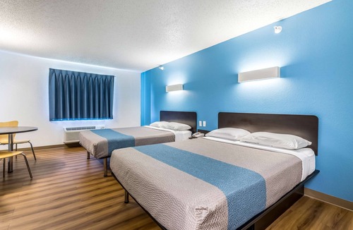 Southport Hotel | Motel 6 Indianapolis, IN - Southport