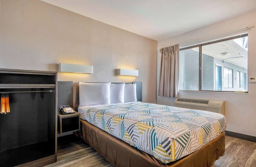 Jonesboro Hotel | Motel 6 Jonesboro, AR