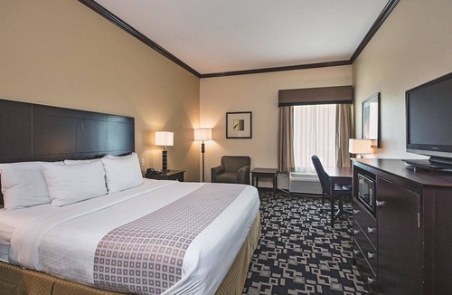 Joshua Hotel | Motel 6 Joshua, TX