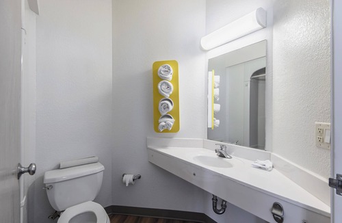 Junction City Hotel | Motel 6 Junction City, KS