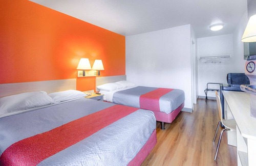 Kelso Hotel | Motel 6 Kelso - Mt. St. Helens