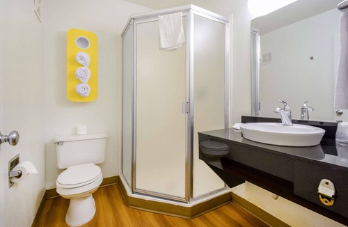 Kelso Hotel | Motel 6 Kelso - Mt. St. Helens