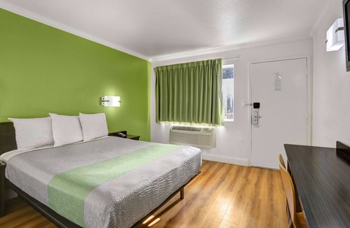 King City Hotel | Motel 6 King City, CA