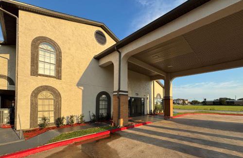 La Porte Hotel | Motel 6 La Porte, TX