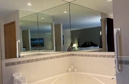 Lake George Hotel | Motel 6 Lake George, NY – Adirondacks