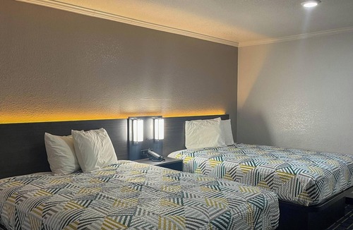 Lamesa Hotel | Motel 6 - Lamesa, Tx
