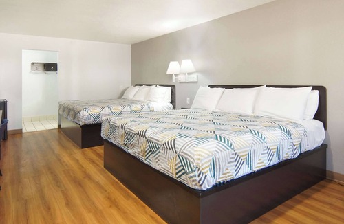 Lancaster Hotel | Motel 6 Lancaster, TX - DeSoto - Lancaster