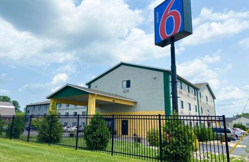 Witmer Hotel | Motel 6 Lancaster