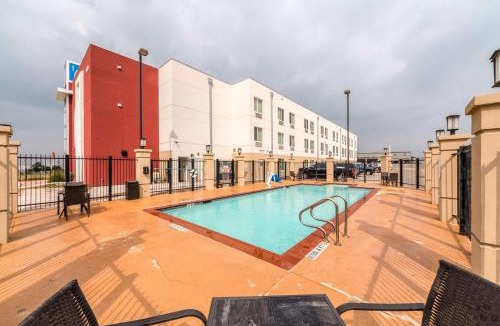 Laredo Hotel | Motel 6-Laredo, TX - Airport