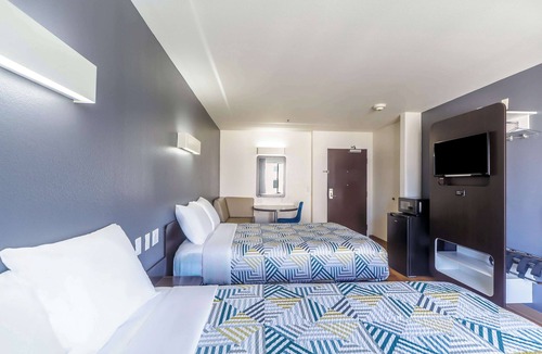 Laredo Hotel | Motel 6 Laredo, TX - Airport