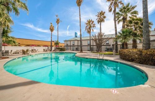 Bonanza Hotel | Motel 6-Laredo, TX - North I-35