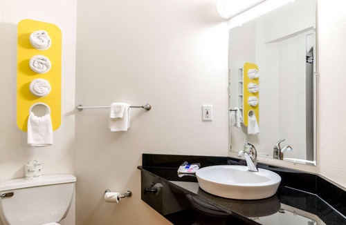 Downtown Little Rock Hotel | Motel 6 Little Rock, AR - Airport