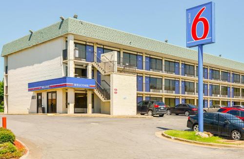 Little Rock Hotel | Motel 6-Little Rock, AR - West