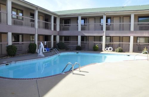 Downtown Little Rock Hotel | Motel 6-Little Rock, AR - Airport