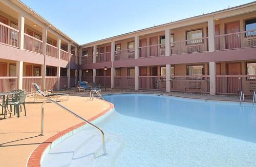 Downtown Little Rock Hotel | Motel 6-Little Rock, AR - Airport