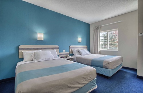 Westminster Hotel | Motel 6 London, ON - Ontario
