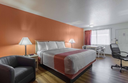 Lordsburg Hotel | Motel 6 Lordsburg, NM