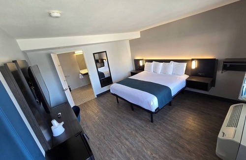 Westlake South Hotel | Motel 6 Los Angeles, CA - Downtown