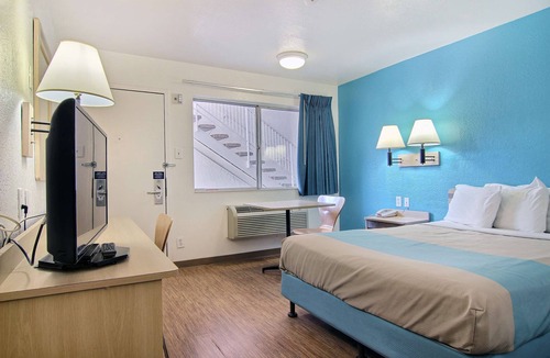 Lubbock Hotel | Motel 6 Lubbock, TX