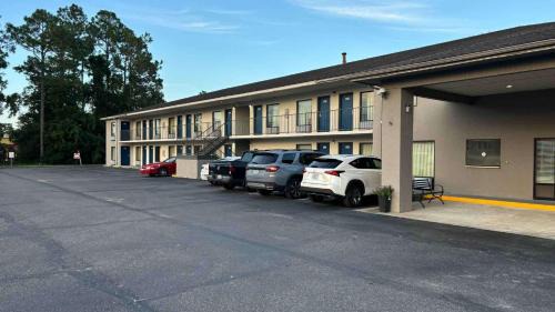 MacClenny Hotel | Motel 6-Macclenny, FL