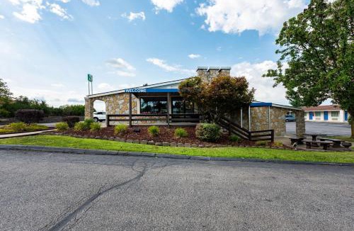 Mansfield Hotel | Motel 6-Mansfield, OH