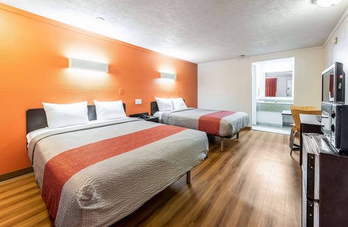 Mansfield Hotel | Motel 6 Mansfield, OH