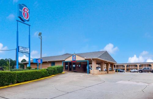 Marshall Hotel | Motel 6-Marshall, TX