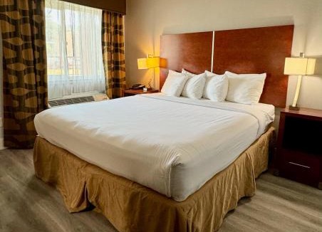 Martinez Hotel | Motel 6 Martinez, CA