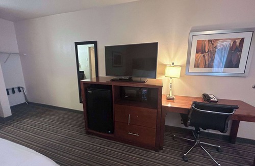 Martinez Hotel | Motel 6 Martinez, CA