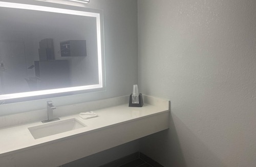 McComb Hotel | Motel 6 – Mccomb, Ms